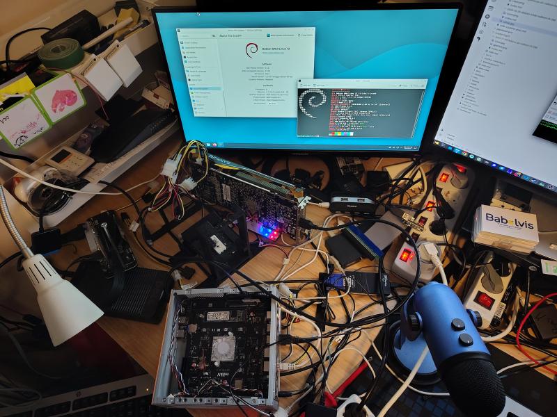 total chaos! with cables and a computer